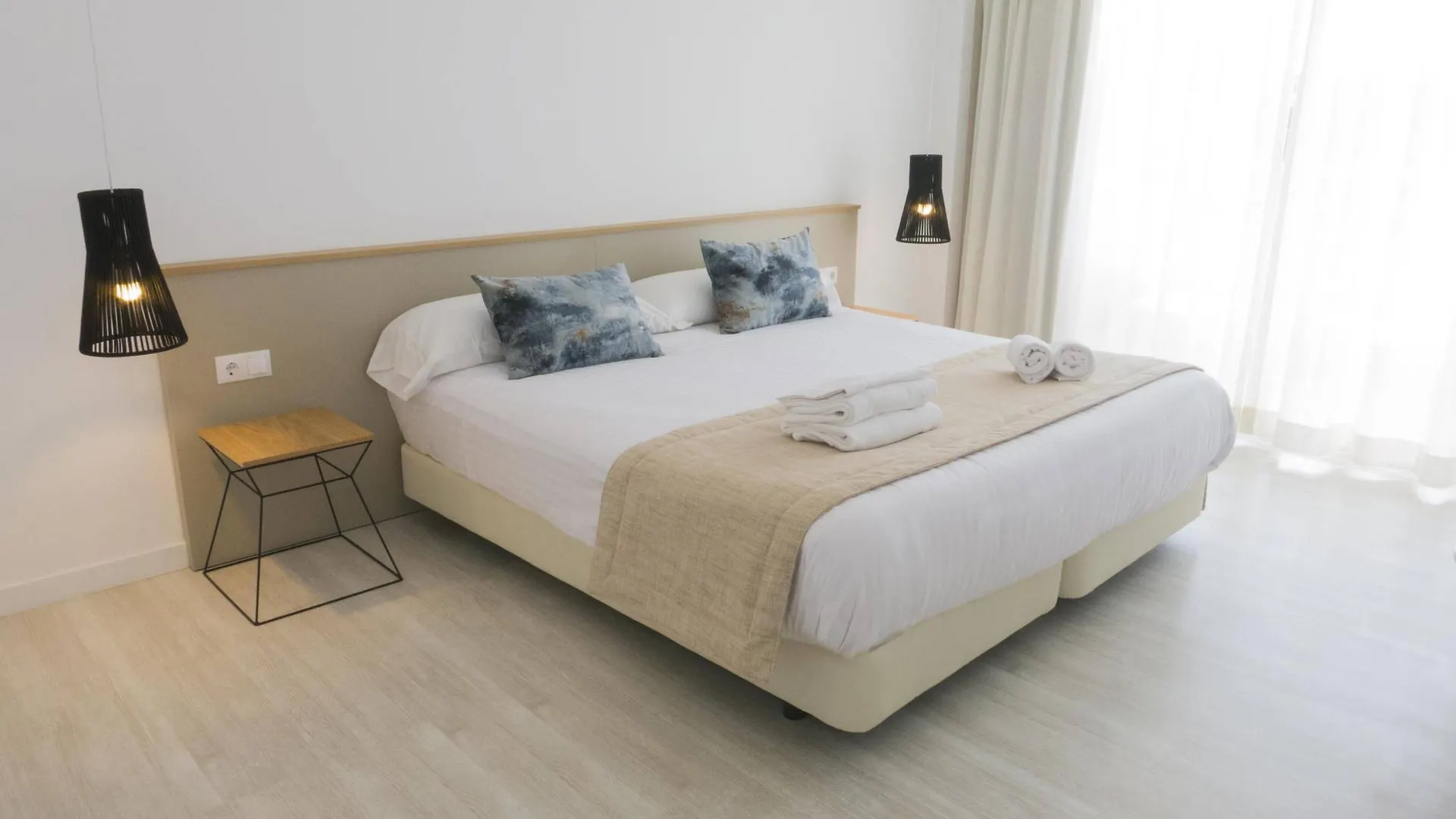 Apart Millor Garden Apartment Cala Bona  Spain