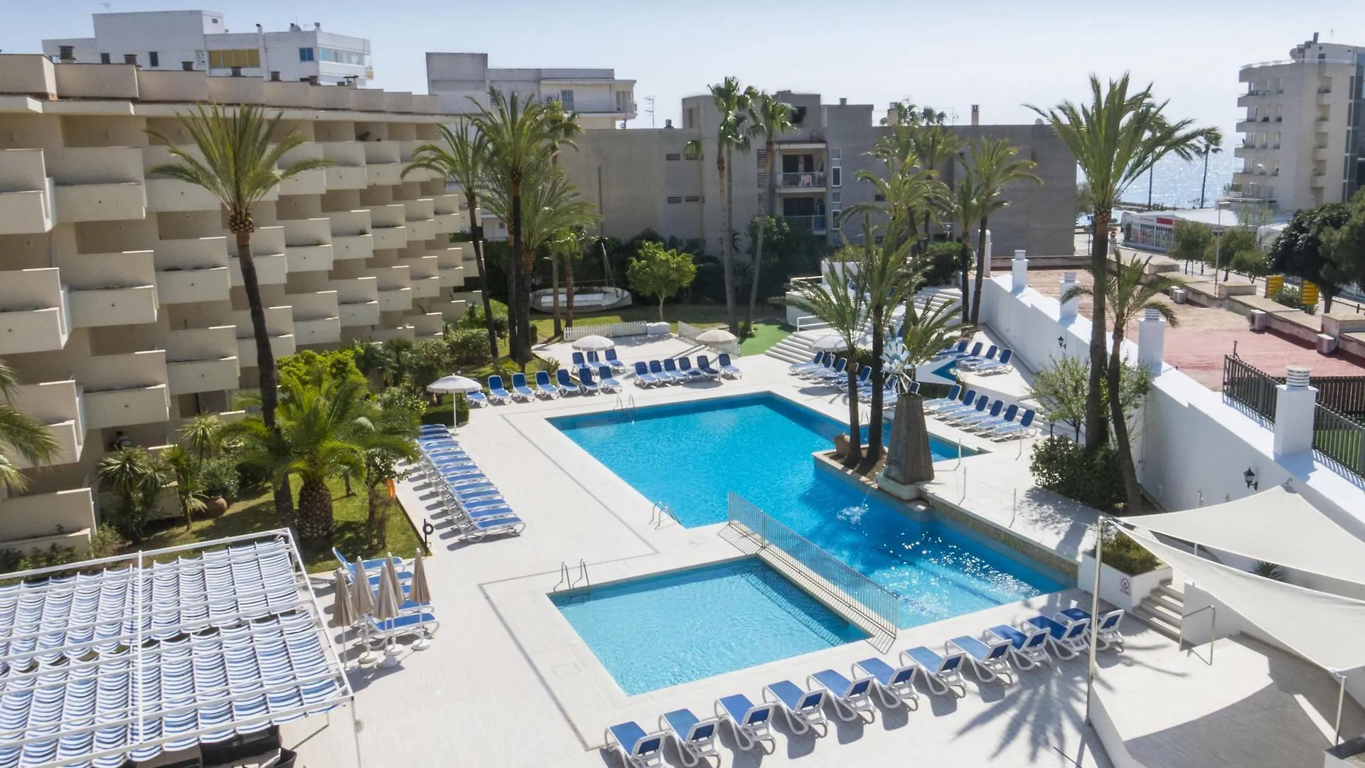 Apart Millor Garden Apartment Cala Bona  Spain