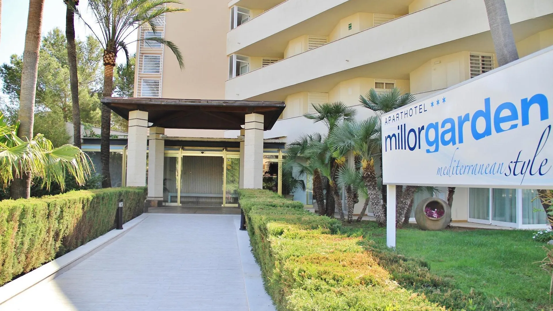 Apart Millor Garden Daire Cala Bona