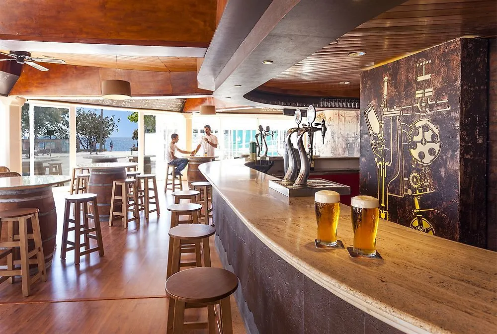 Otel Apart Millor Garden Daire Cala Bona